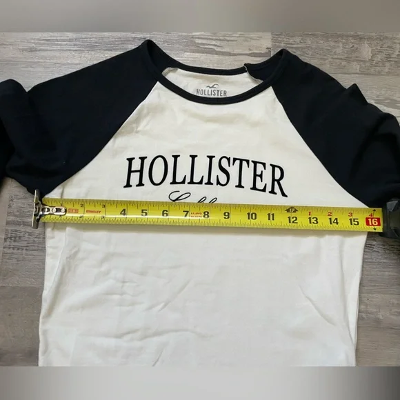 Hollister Black and White Raglan Top - Picture 8 of 10